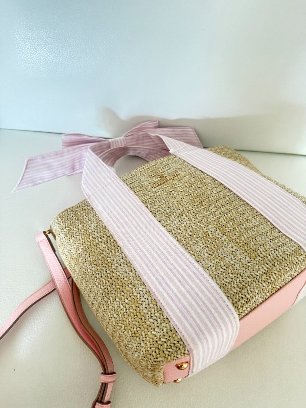 NWT NANETTE LEPORE BESSY TOTE CROSSBODY BAG NATURAL PINK GINGHAM W BOW - Picture 4 of 6